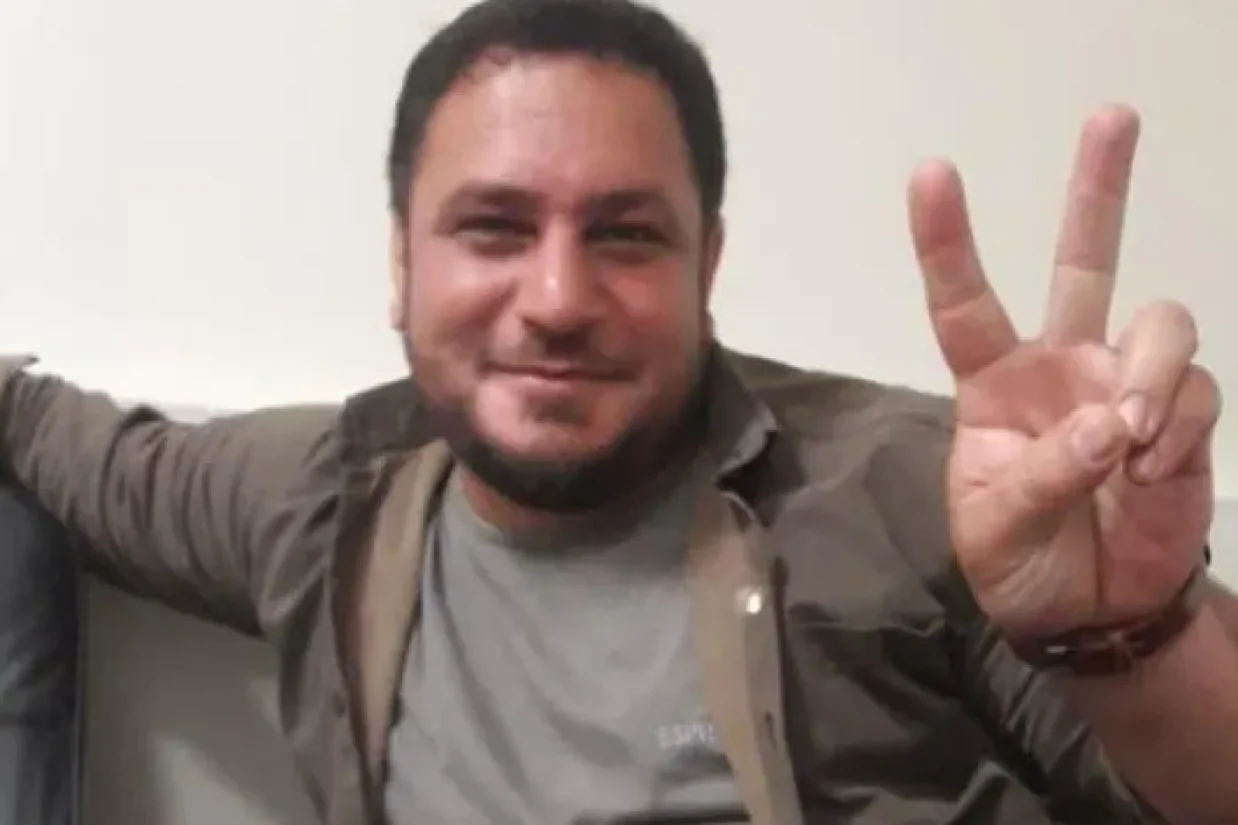 خبرگزاری ایسنا از کشته شدن یک عضو سپاه پاسداران با هویت «مجید دیوانی» در پی حمله هوایی اسرائیل به دمشق پایتخت سوریه خبر داد.