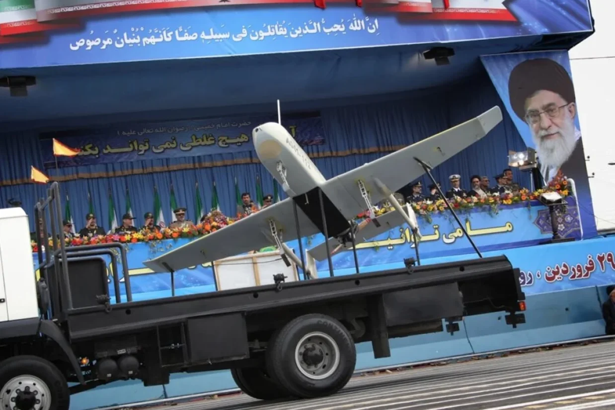 ایران پس از خامنه‌ای با چه چالش‌هایی روبه‌روست؟ از نقش ارتش و نیروهای امنیتی تا احتمال دولت انتقالی و جایگاه رضا پهلوی در آینده سیاسی ایران.