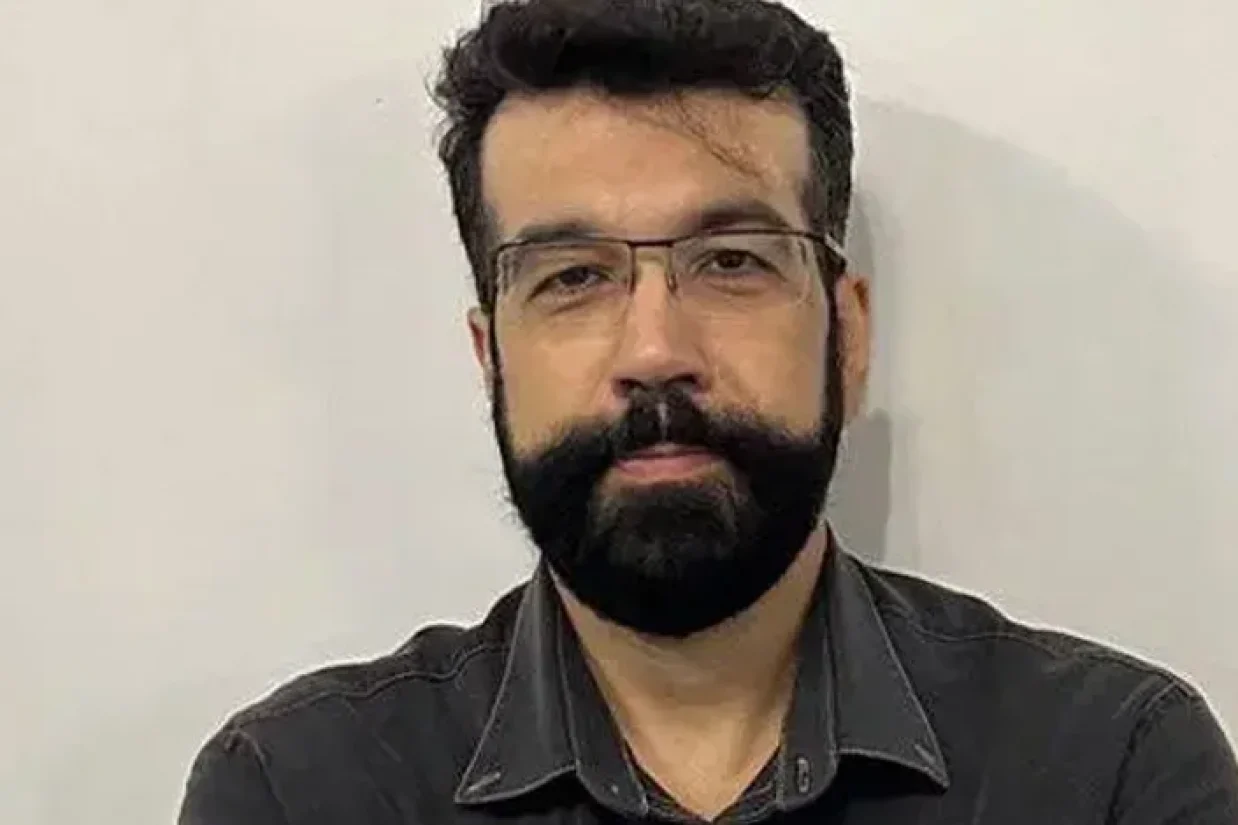 کشته شدن مسعود داوودی، متخصص قلب و عروق توسط برادر یک بیمار فوت‌شده در شامگاه دوشنبه در یاسوج و تهدیدهای قاتل با واکنش کادر درمانی و کاربران شبکه‌های اجتماعی همراه بود.