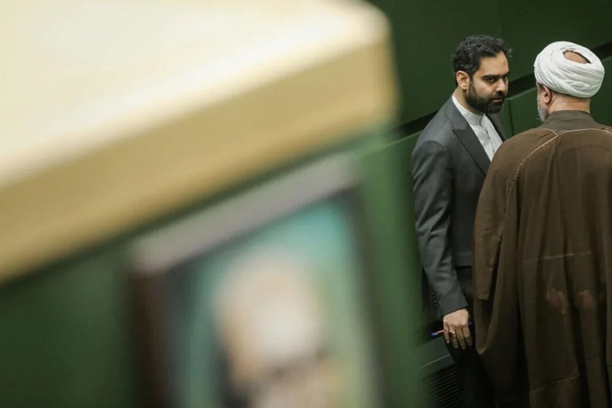 امیرحسین ثابتی، عضو مجلس شورای اسلامی گفته است که با پیگیری‌های اعضای مجلس، بازرسان آژانس بین‌المللی انرژی اتمی به‌زودی از ایران اخراج خواهند شد.