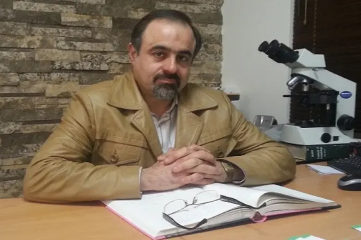 تعدادی از پزشکان ایرانی هشدار می‌دهند که گسترش ویروس پاپیلومای انسانی و بیماری‌های مقاربتی ناشی از آن در آینده‌ای نزدیک به وضعیت «فاجعه‌بار» در ایران می‌رسد.