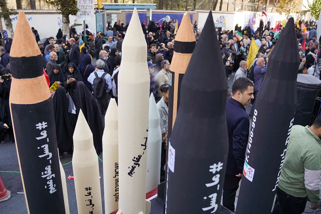 یکی از اعضای کمیسیون امنیت ملی و سیاست خارجی مجلس شورای اسلامی از قرار داشتن گزینه خروج از معاهده منع گسترش سلاح‌های هسته‌ای (ان‌پی‌تی) در دستور بررسی خبر داد.
