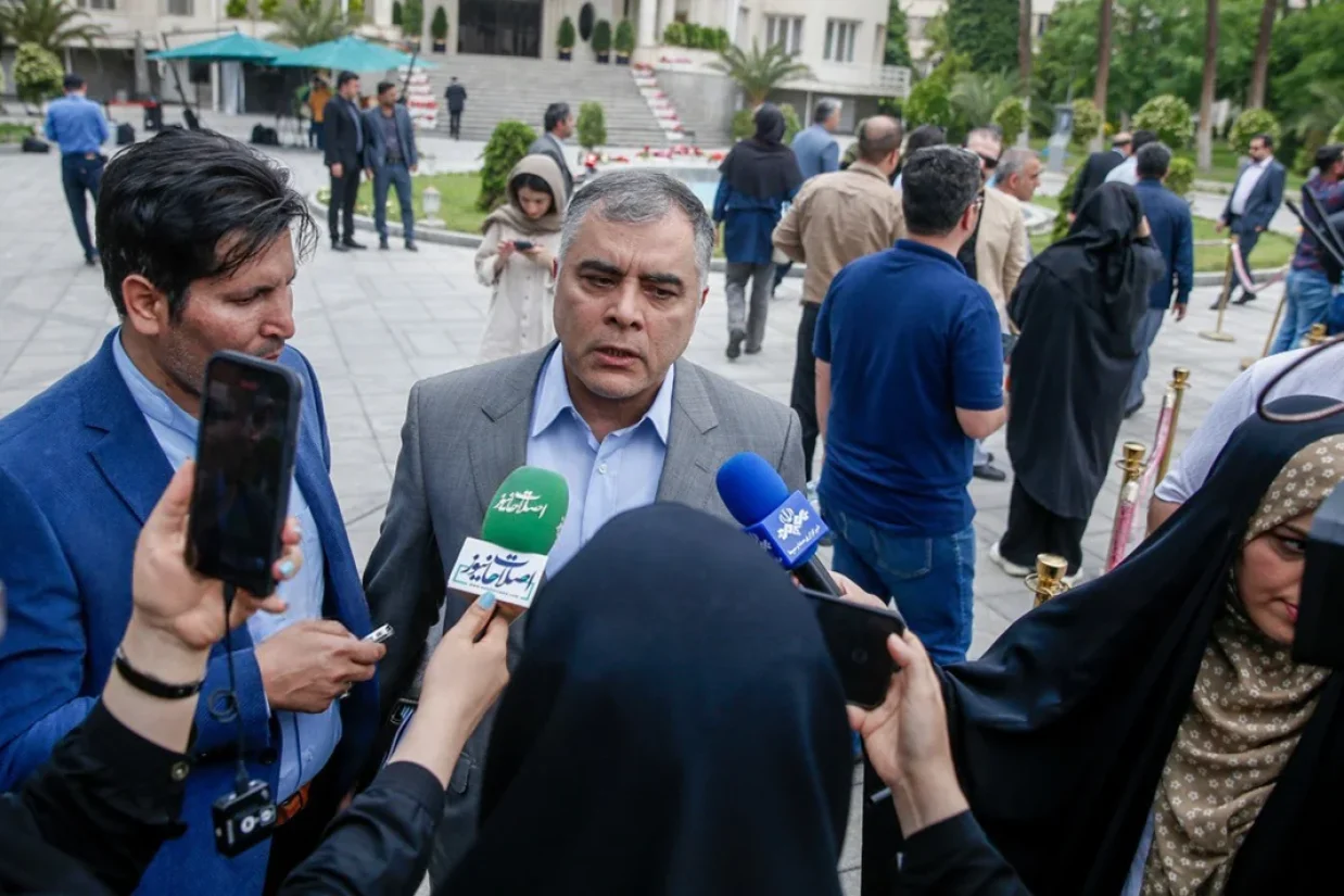 محسن پاک‌نژاد، وزیر نفت جمهوری اسلامی گفت فعال شدن احتمالی مکانیسم ماشه باعث محدودیت فروش نفت ایران نخواهد شد.