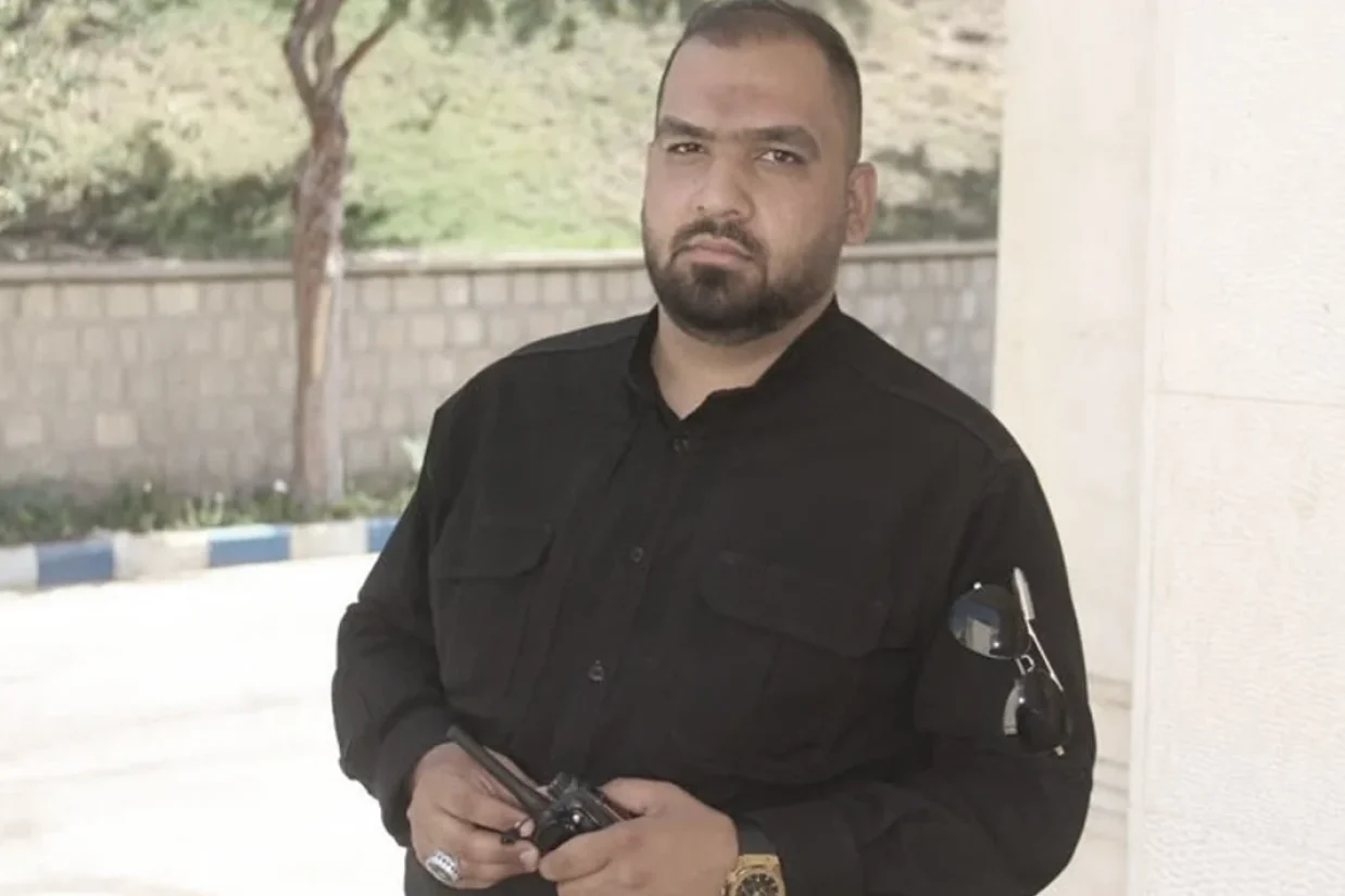 خبرگزاری تسنیم گزارش داد که یکی از نیروهای سرکوب جمهوری اسلامی به نام احسان آقاجانی در شهرستان ملک‌شاهی ایلام کشته شده است.