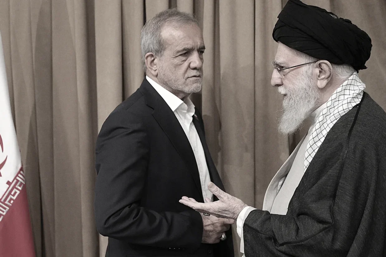 یک مقام اسرائیلی اعلام کرد حملات امروز اسرائیل به داخل ایران، علی خامنه‌ای و مسعود پزشکیان را هدف قرار داده است.