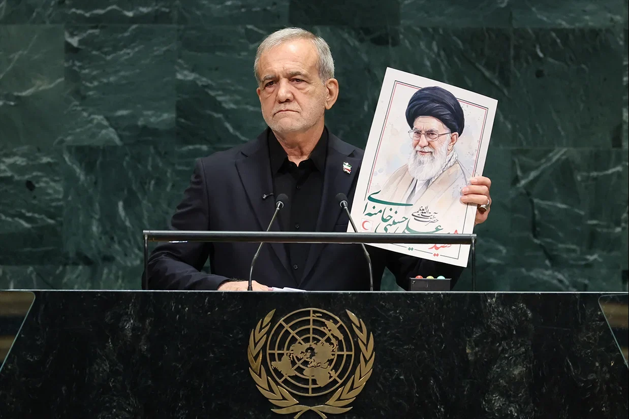مسعود پزشکیان، رئیس‌ دولت جمهوری اسلامی به طور تلویحی همسایگان ایران را تهدید به ناامنی کرد و گفت بحران جنگ در ایران به همسایگانش سرایت می‌کند.