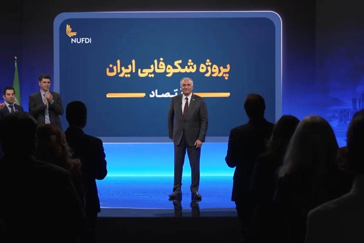 طرح بازسازی ایران شامل مراحل اضطرار، استقرار و تثبیت با تمرکز بر اصلاحات اقتصادی، آموزشی و نهادی است.
