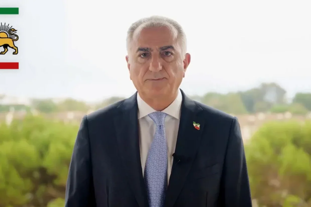 شاهزاده رضا پهلوی با تاکید بر غیرقابل مذاکره بودن مساله تمامیت ارضی ایران گفت «چنانکه بارها تأکید کرده‌ام، حفظ و دفاع از تمامیت ارضی ایران، اصلی خدشه‌ناپذیر است. »