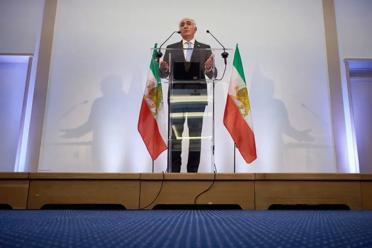 دفتر ارتباطات شاهزاده رضا پهلوی اعلام کرد او همایش «همکاری ملی برای نجات ایران» در مونیخ آلمان برگزار می‌کند.