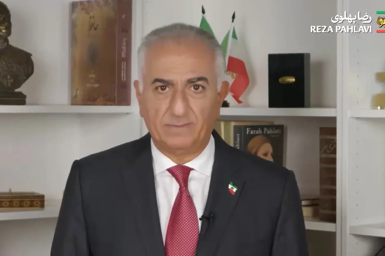 پیام شاهزاده رضا پهلوی درباره ایران پس از جمهوری اسلامی؛ پایان تروریسم، عادی‌سازی روابط جهانی و تبدیل ایران به نیروی صلح و ثبات منطقه‌ای.