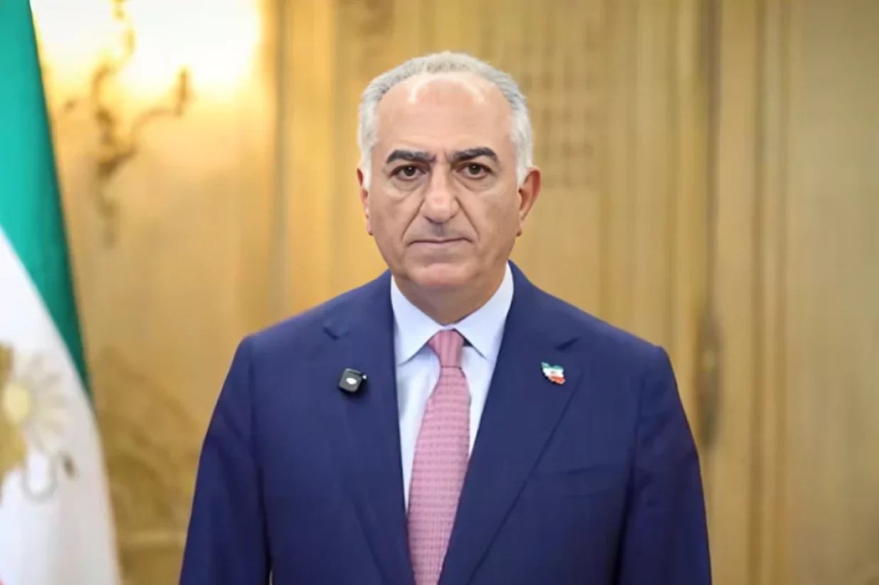 شاهزاده رضا پهلوی با اشاره به گردهمایی ایرانیان در روز گذشته اعلام کرد که مردم ایران بقای این حکومت را نخواهند پذیرفت.