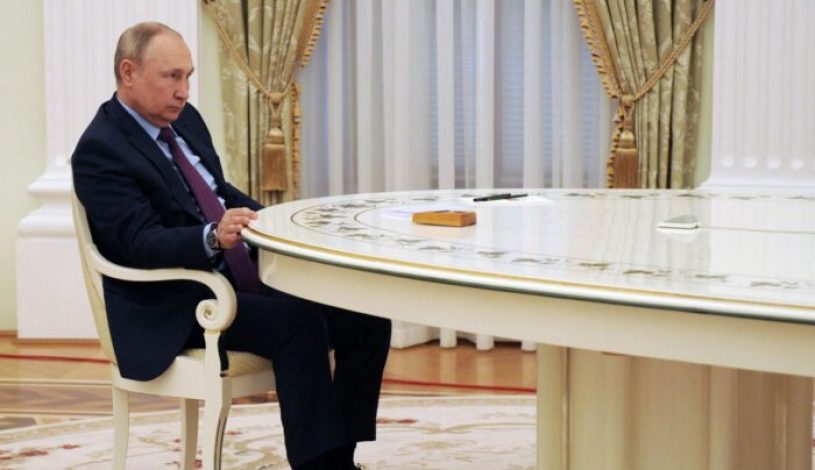 تحریم‌ها ولادیمیر پوتین، رئیس‌جمهور روسیه گفت که کشورهای غربی و سایر کشورها باید روابط خود را با کشورش پس از مجازات تحریم‌ها به دلیل حمله