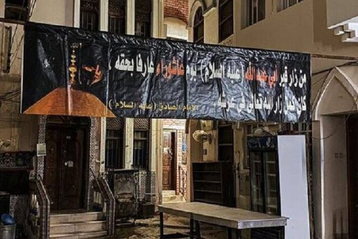 پلیس عمان از کشته شدن چهار نفر در تیراندازی به مراسم شیعیان در مسجد منطقه وادی کبیر در نزدیکی مسقط پایتخت این کشور خبر داد.