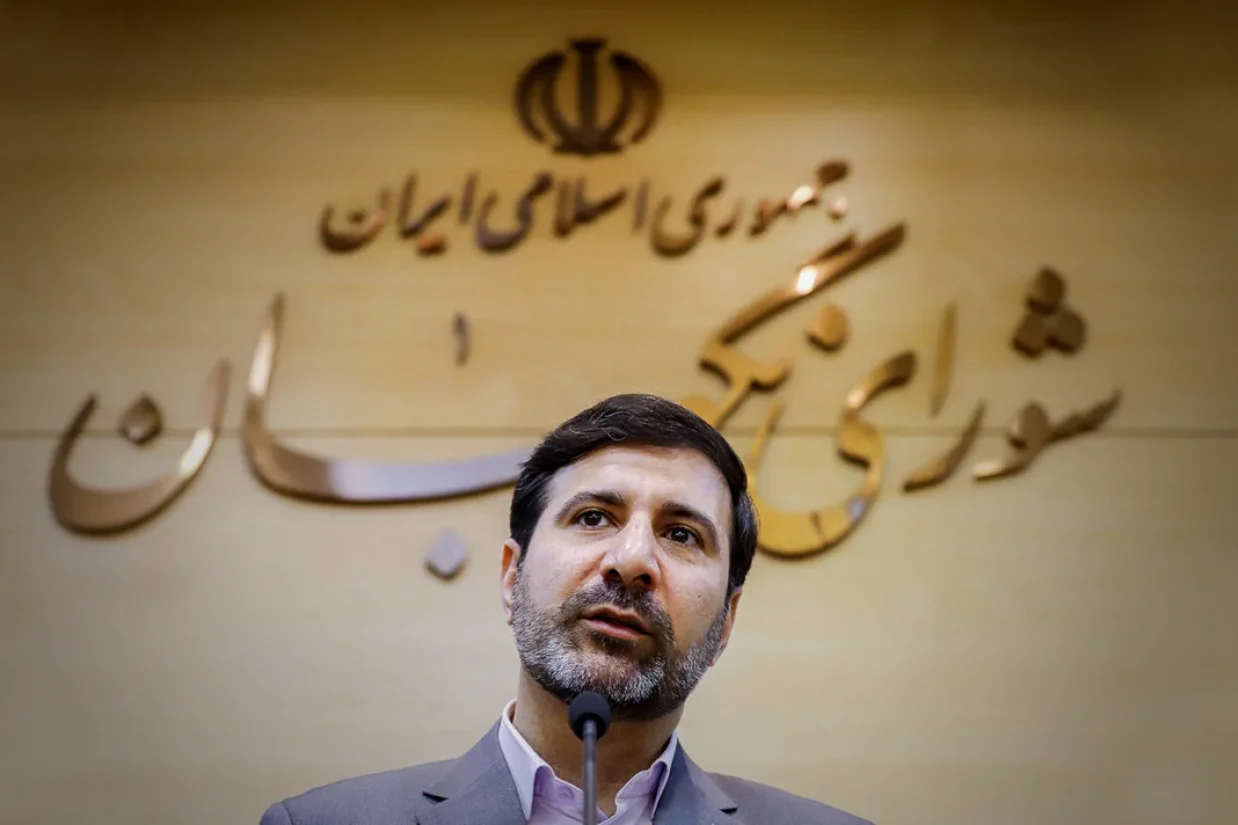 محمدباقر قالیباف اعلام کرد که درپی تأیید شورای نگهبان، قانون تعلیق همکاری با آژانس بین‌المللی انرژی اتمی ابلاغ شد.