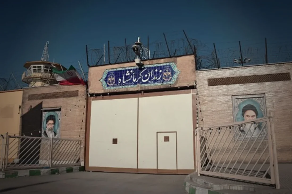 چند نهاد حقوق بشری اعلام کرده‌اند که یگان ویژه ضدشورش به سوی این زندانیان دیزل‌آباد کرمانشاه گلوله شلیک کرده است که در نتیجه آن دست‌کم ۱۰ زندانی کشته و ۳۰ تن زخمی شدند.
