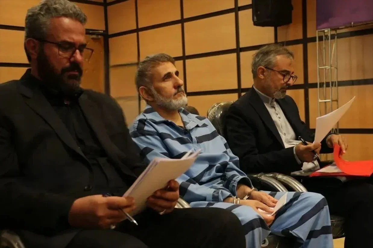 قوه قضائیه جمهوری اسلامی از تایید حکم ۱۲ سال و ۶ ماه حبس و مصادره کلیه اموال صادق ساعدی‌نیا، سرمایه‌دار و کارآفرین در دیوان عالی کشور خبر داده است.