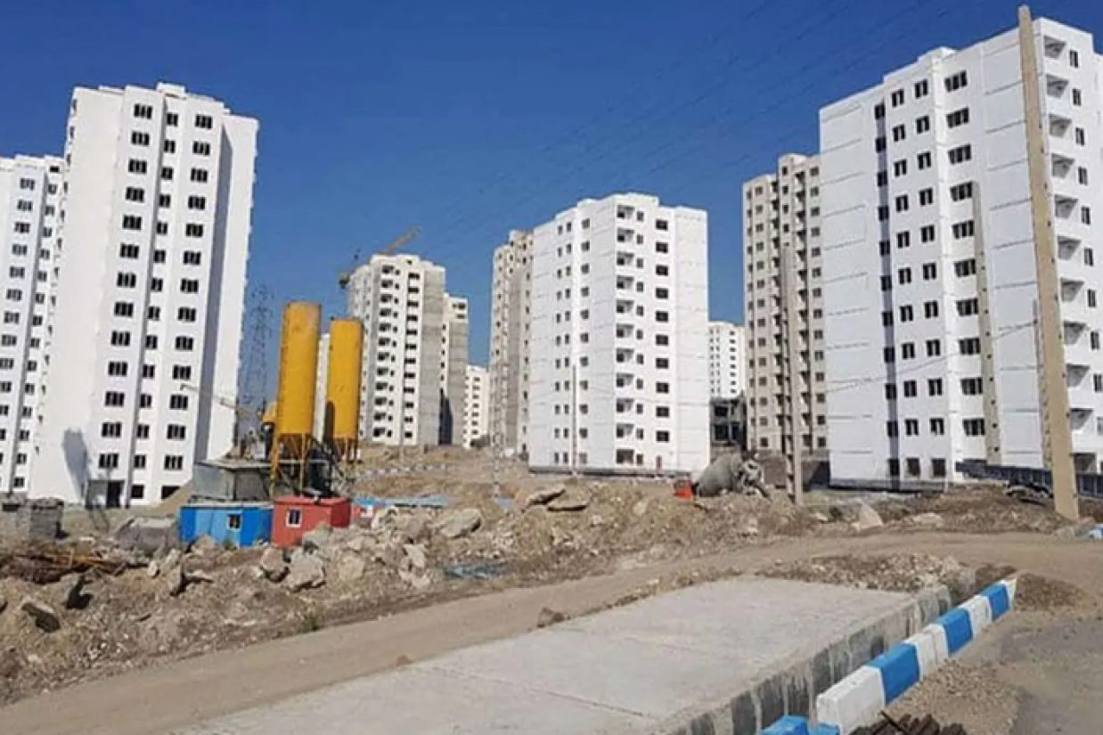 آمارها نشان می‌دهد که از حدود پنج میلیون خانوار متقاضی طرح ملی مسکن، تنها دو میلیون و پانصدهزار متقاضی (خانوار)، به فهرست متقاضیان فعال وارد شده‌‌‌اند.