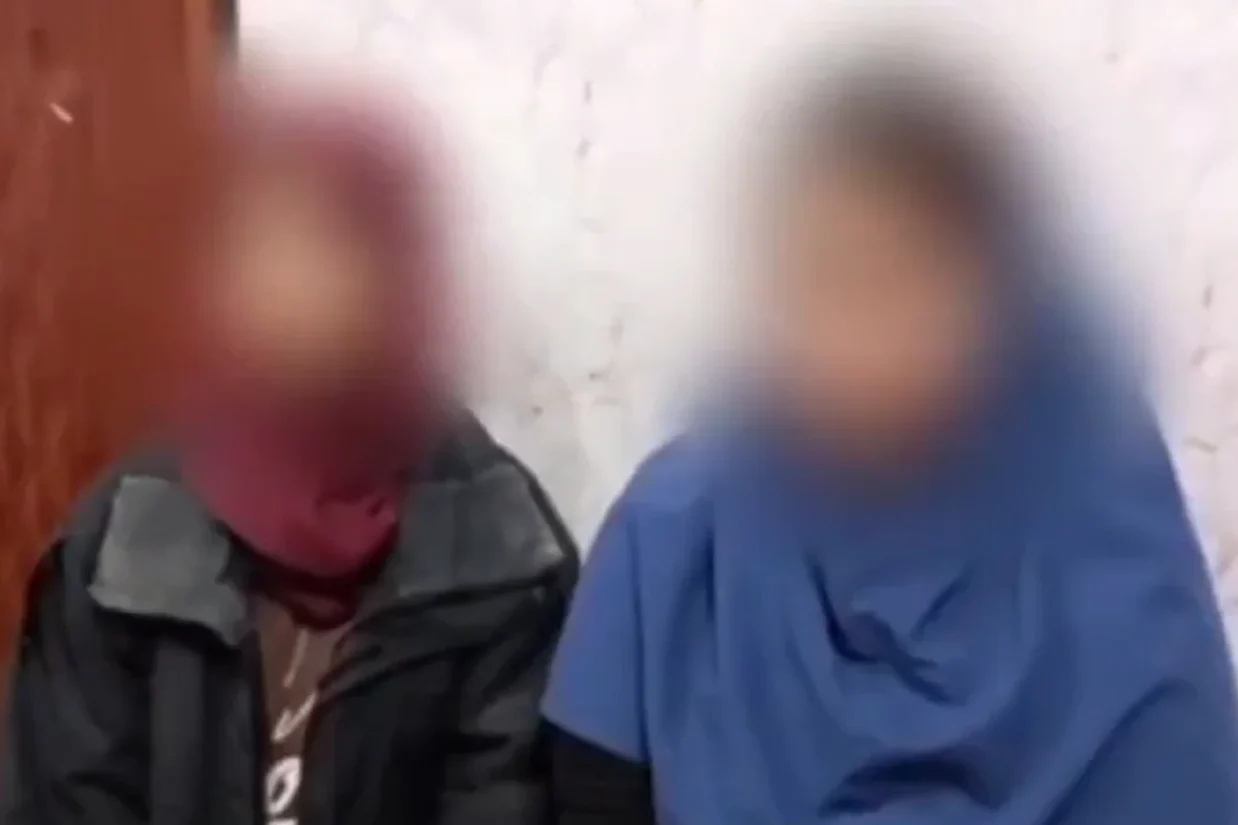 تسنیم به نقل از معاونت اطلاعات سپاه اصفهان مدعی شد که دو دختر نوجوان در ازای دریافت ۵ میلیون تومان از آلمان رهبری «اغتشاشات» در اصفهان را برعهده گرفته‌اند.