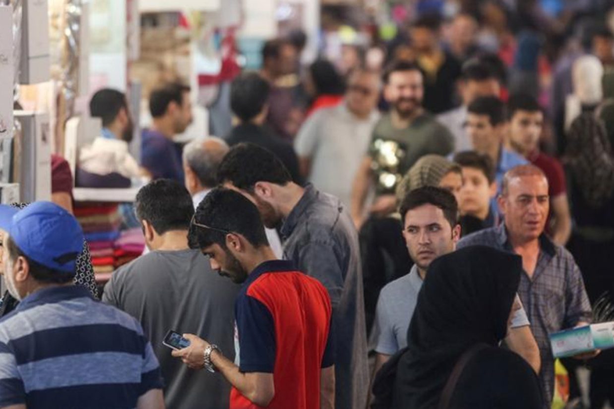 رییس اتاق بازرگانی تهران اعلام کرد که بعد از عدم تایید تعطیلی شنبه از سوی شورای نگهبان، تعطیلی پنجشنبه نیز منتفی شده است.