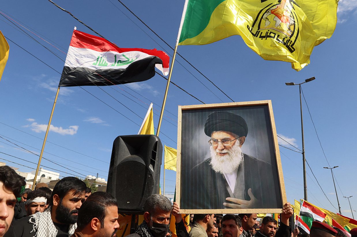 رویترز در گزارشی نوشت که بسیاری از گروه‌های نیابتی تهران در عراق تاکنون در جنگ جاری، به‌طور گسترده وارد درگیری نشده‌اند.