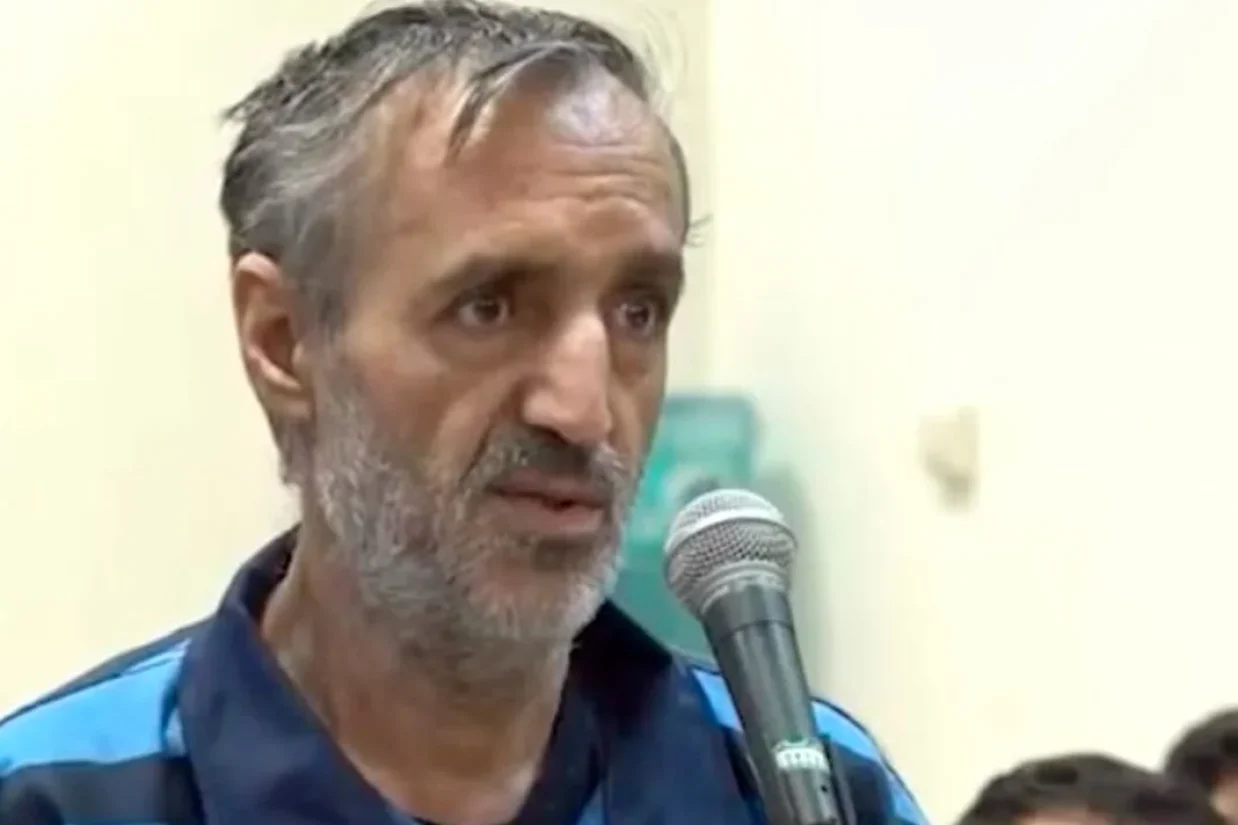 شعبه ۱۵ دادگاه انقلاب تهران به ریاست ابوالقاسم صلواتی، محمد عباسی و دخترش فاطمه عباسی دو معترض بازداشت شده در انقلاب شیروخورشید را به اعدام و ۲۵ سال زندان محکوم کرده است.