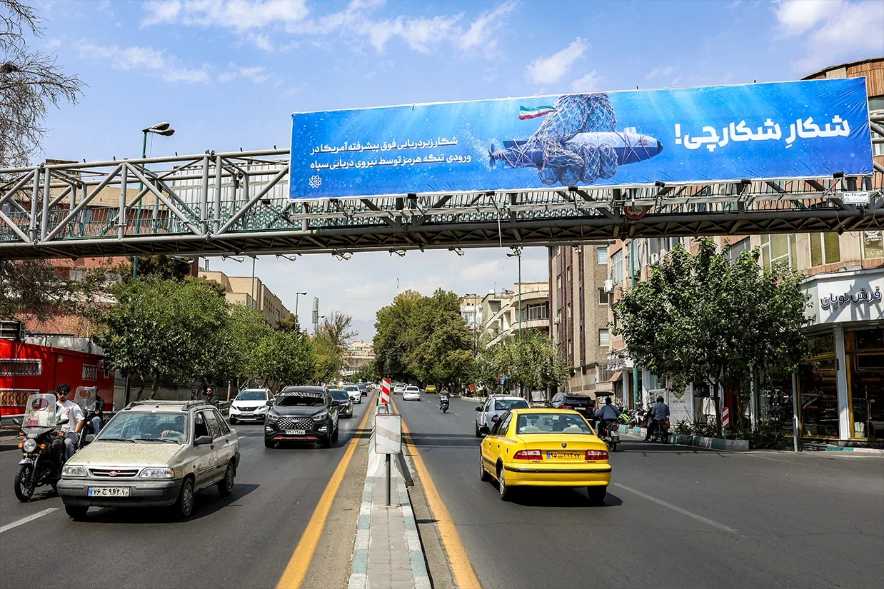 رویترز در گزارشی آورده است که جمهوری اسلامی یک پهپاد زیرآبی ارتش آمریکا را در ورودی تنگه هرمز به دست آورده است.