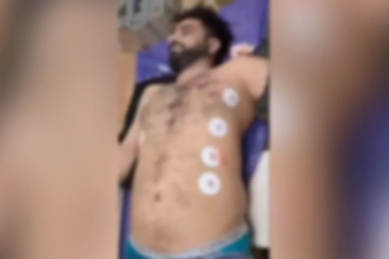 منابع خبری گزارش داده‌اند که یک جوان معترض در فولاد شهر اصفهان به نام داریوش انصاری بختیاروند در نتیجه شلیک مستقیم نیروهای حکومتی شامگاه چهارشنبه جان خود را از دست داد.