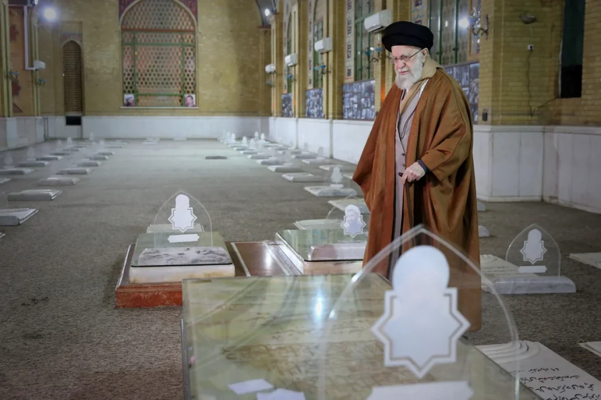 ارتش اسرائیل اعلام کرد که پناهگاه زیرزمینی علی خامنه‌ای که در زیر مجموعه ساختمان‌های رهبری جمهوری اسلامی ساخته شده بود، را نابود کرده است.