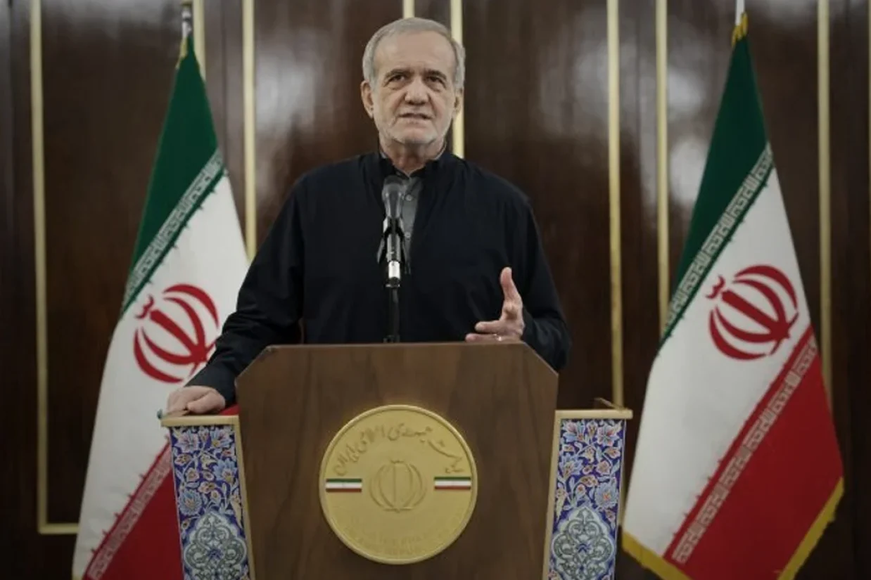 رئیس دولت جمهوری اسلامی وعده داده است که جمهوری اسلامی پاسخ حملات اسرائیل را خواهد داد و «دشمن» را از اقدام خود «پشیمان» خواهد کرد.