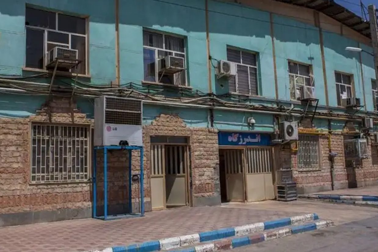 وزارت خارجه آمریکا شرایط «غیرانسانی» در زندان‌های قرچک و مرکزی تهران را محکوم کرد.