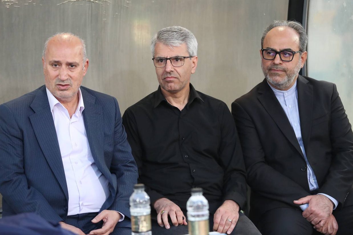 وزیر امنیت داخلی آمریکا گفت این وزارت بعد از بررسی ارتباط مهدی تاج، رئیس فدراسیون فوتبال ایران با سپاه پاسداران، اجازه نداد که او سوار هواپیمای عازم ایالات متحده شود.