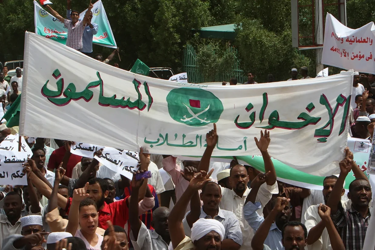 مارکو روبیو وزیر خارجه ایالات متحده اعلام کرد که دولت آمریکا «اخوان‌المسلمین سودان» گروه تحت آموزش و حمایت سپاه پاسداران، را در فهرست سازمان‌های تروریستی قرار داده است.