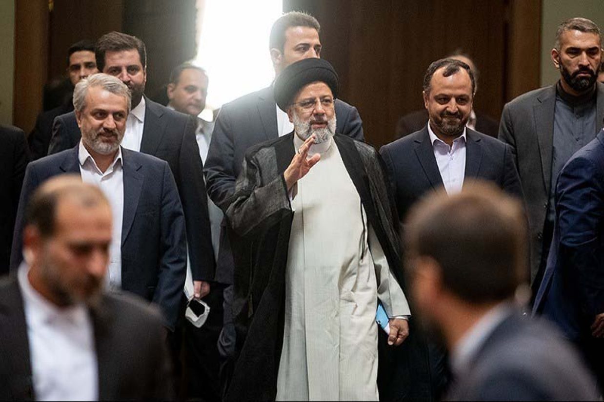 اطلاع ابراهیم رئیسی از ماجرای رشوه وزیر صمت به نمایندگان مجلس