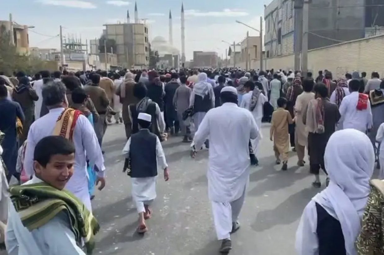 زخمی شدن ده‌ها تن ازمعترضان در زاهدان 