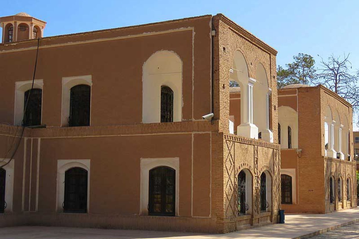 فروش آثار تاریخی ایران