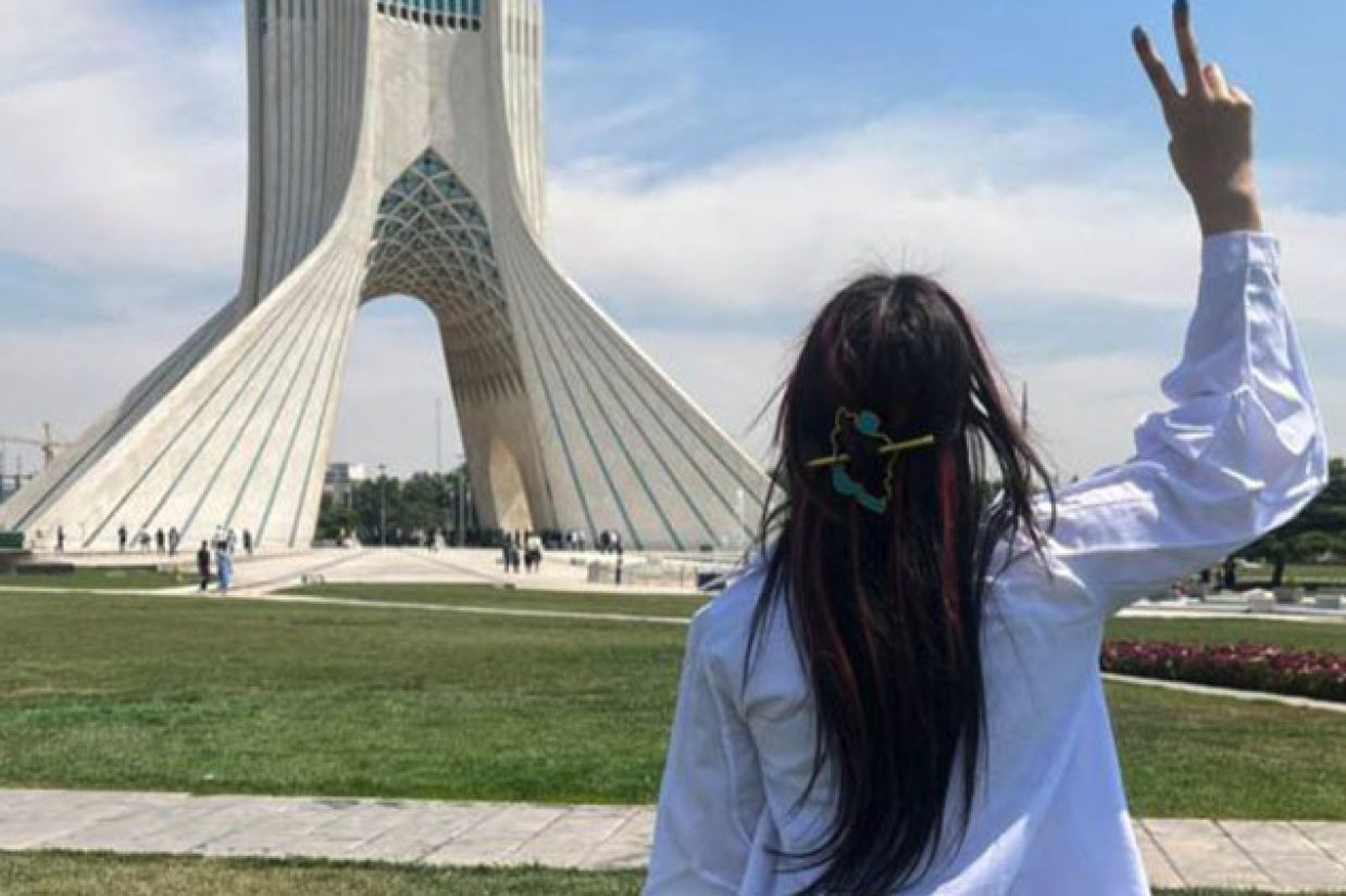 نافرمانی مدنی زنان در برابر حجاب اجباری
