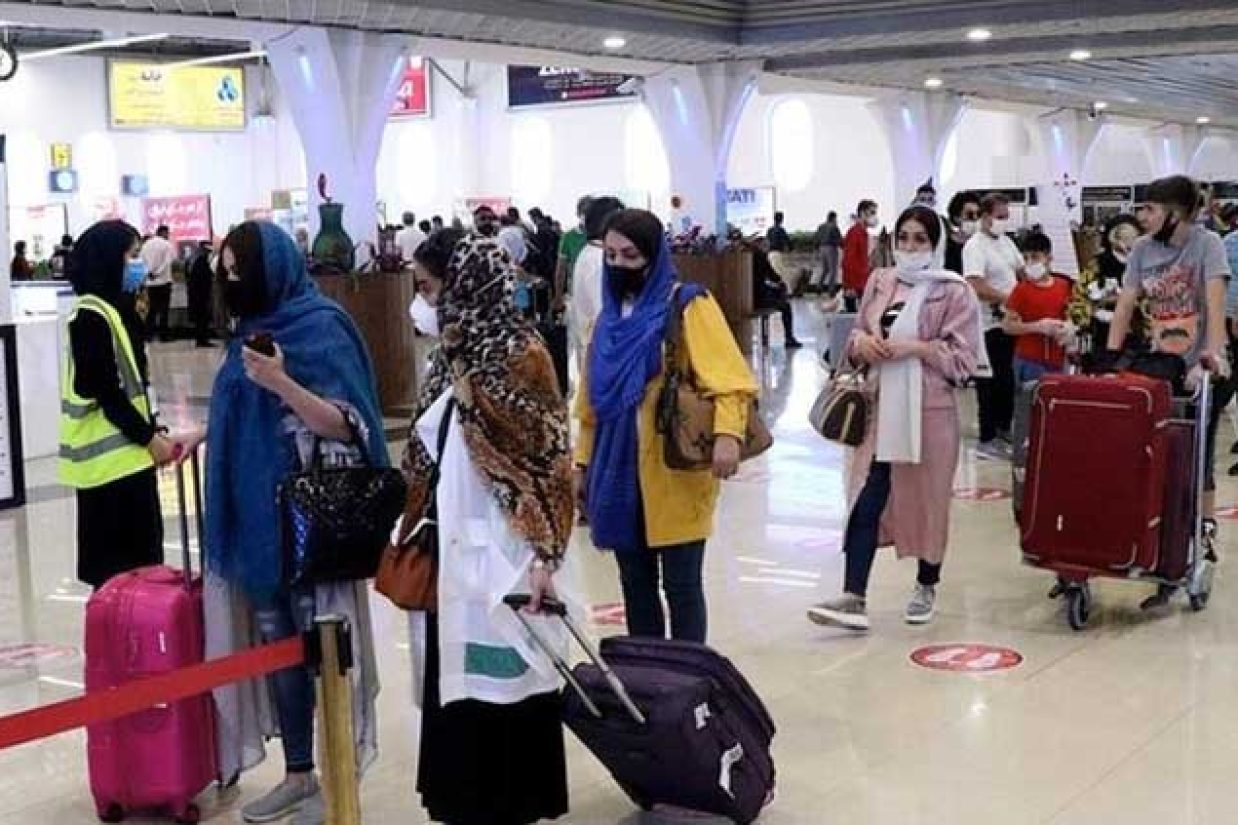 علیرضا منظری، معاون پیشین سازمان هواپیمایی کشوری می‌گوید یکی از علل عدم انتخاب ایران توسط شرکت‌های هوایی خارجی برای توقف،مسئله حجاب می باشد