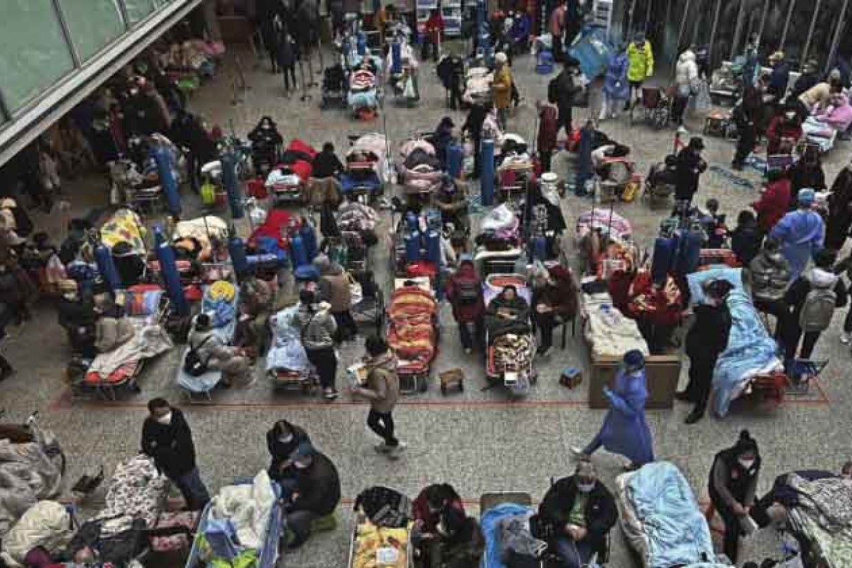 بیمارستان های چین به دلیل کووید-19 تحت فشار هستند