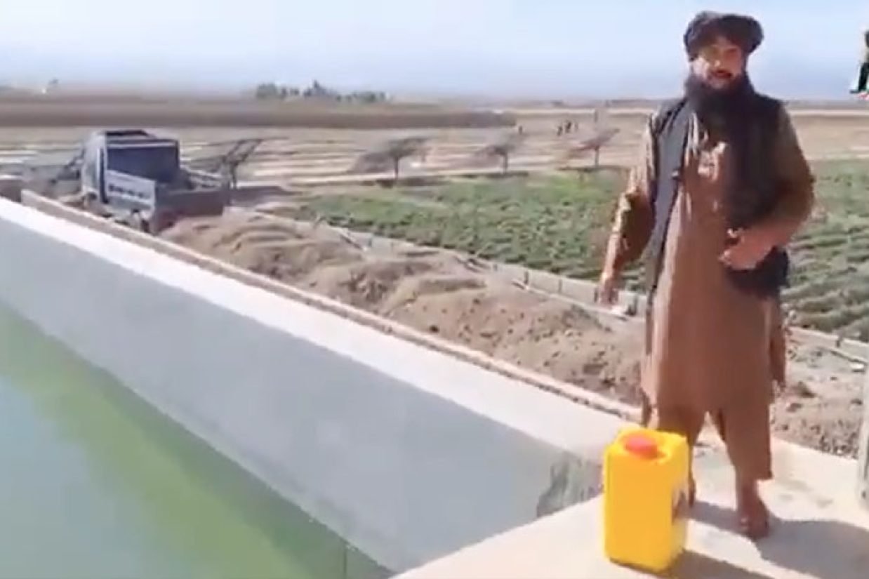 تمسخر ابراهیم رئیسی توسط طالبان  