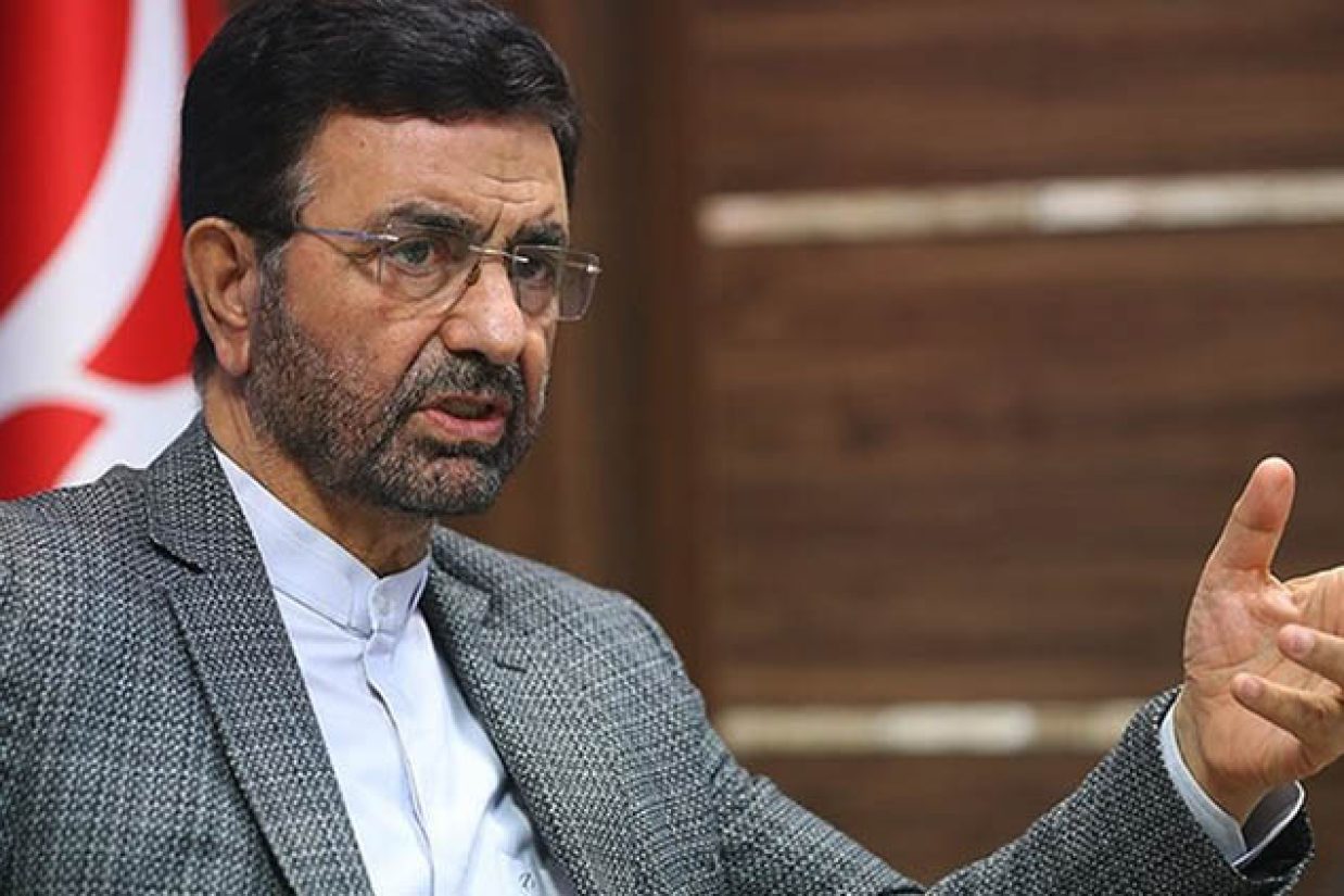 فداحسین مالکی، نماینده زاهدان، عنوان کرد که با راه‌هایی مانند بستن سفارت افغانستان و قطع کردن ارتباط تجاری باید طالبان را مجبور کرد که حقابه ایران را بدهد.
