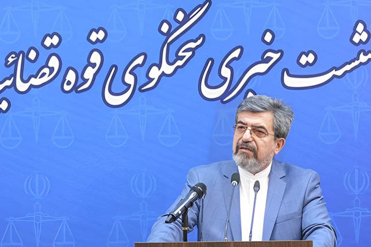 مسعود ستایشی، سخنگوی قوهٔ قضائیه جمهوری اسلامی در نشست خبری بیان کرد حمید نوری به زودی آزاد خواهد شد 
